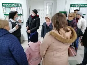 человек с белой тростью (8)