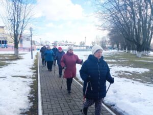 Скандинавской ходьбой к активному долголетию (2)
